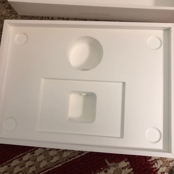 MacBook Air 12.6 MacBook EMPTY BOX ONLY! - Picture 7 of 8